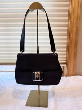 Black Salvatore Ferragamo Vara shoulder bag with silver-tone hardware